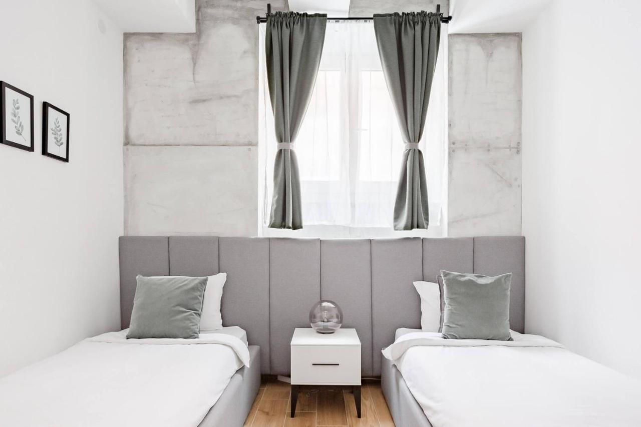 Hostgost Selected Suites - Molerova 9 ベオグラード エクステリア 写真